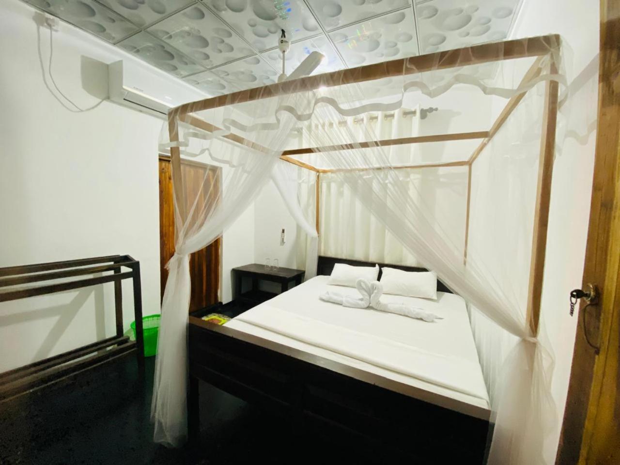Kingly Aroma Hotel อารูกัมเบย์ ภายนอก รูปภาพ